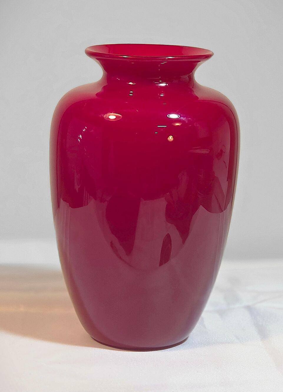 Donald Carlson Signed Art Glass Vase Cherry Red 6.5" Hand Blown Numbered Studio
